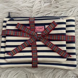 NWT! Vineyard Vines makeup bag set